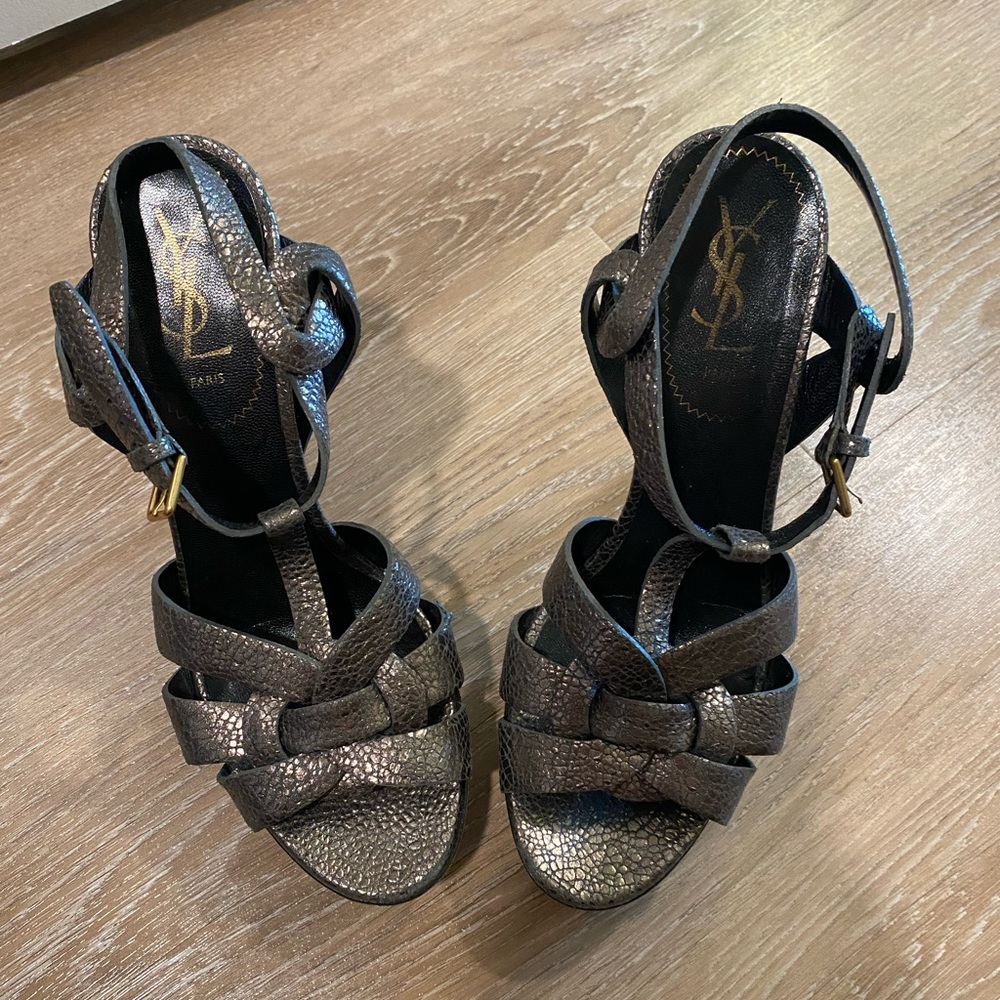 Vintage YSL Pumps